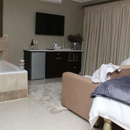 Reliwave Pty Ltd Apartment Bloemfontein Exterior photo